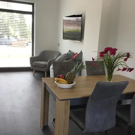 Apartman Neueroffnung: Komfortables 42qm Nahe Legoland Kleinkötz